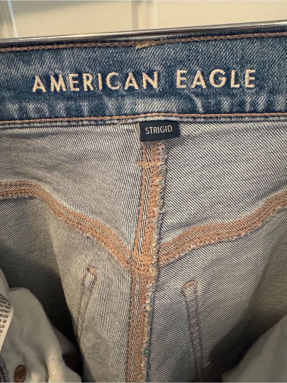 American Eagle Outfitters Light Blue Ex-Boyfriend Jeans - Picture 3 of 5